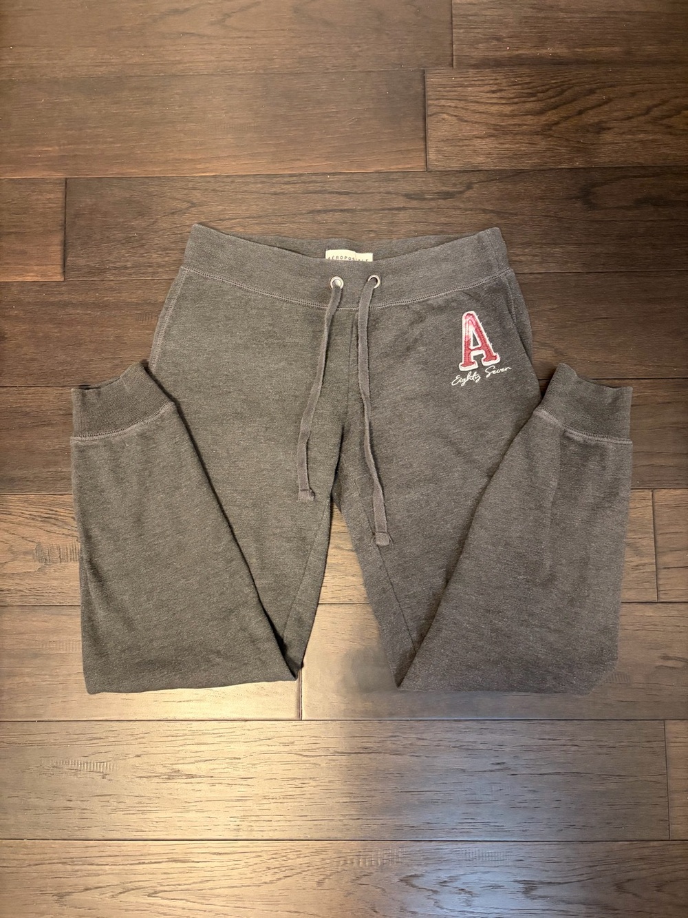 Aeropostale Gray Low Rise Sweatpants with A Patch